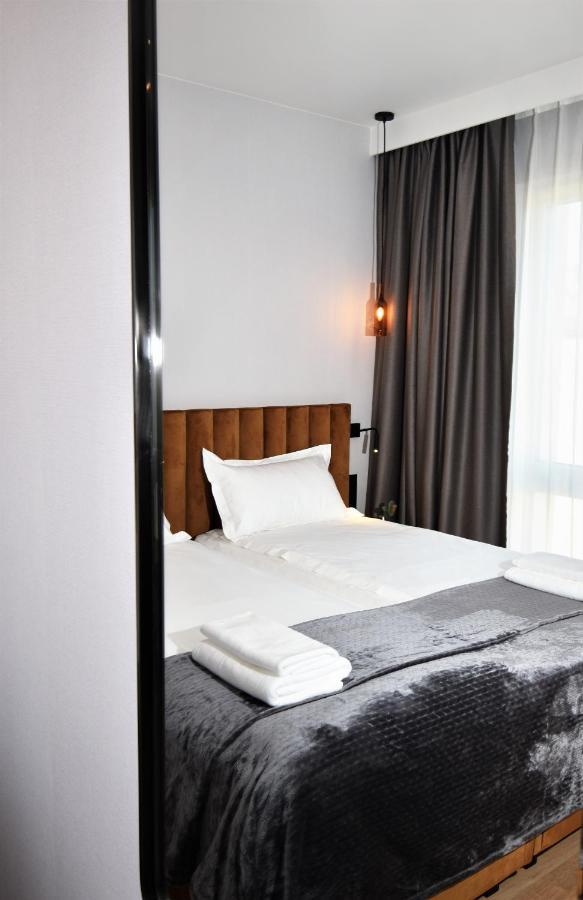 Patio Riverfront Aparthotel Gdańsk Exterior foto